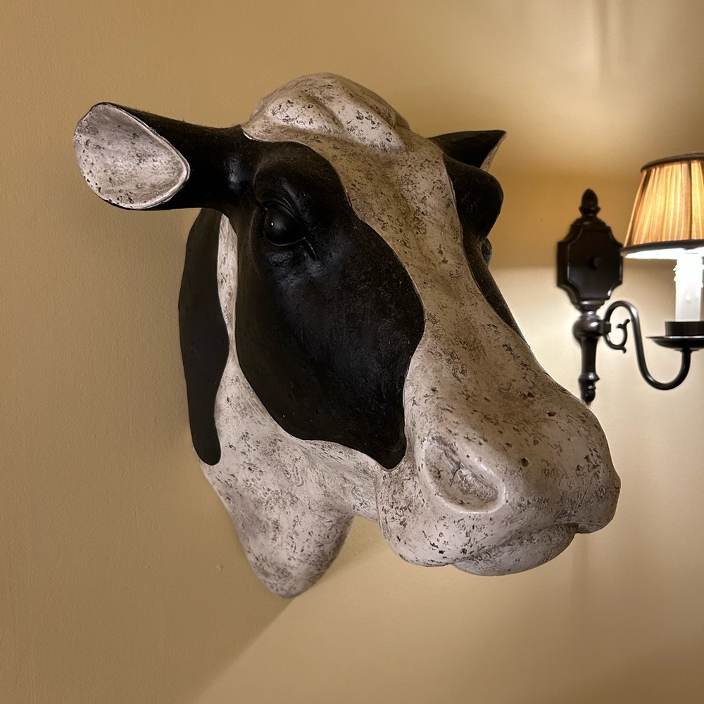 Vintage Life Size Cow Sculpture Wall Art 🐄